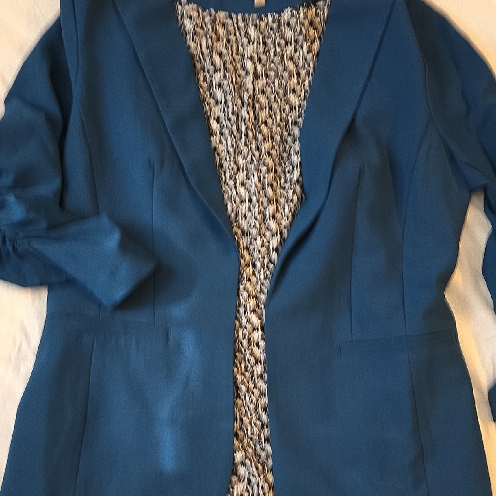 Skies Are Blue Modern Blue Blazer with Elegant Lapels